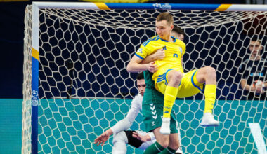 Rekordinė minia negelbėjo: Lietuvos futbolininkai neatlaikė Ukrainos tempo ir jos vartininko „fokusų“ | Sportas