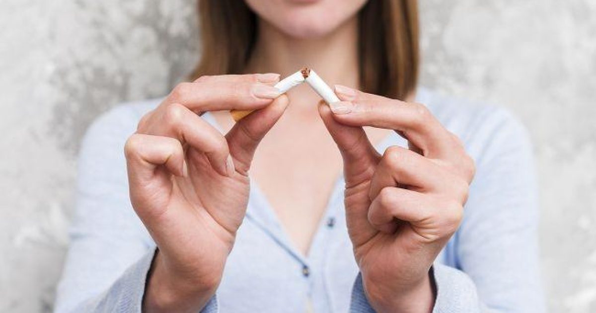 Nuo sausio piniginė jaus spaudimą: alkoholis ir cigaretės brangs taip, kad tai pajus kiekvienas pirkėjas