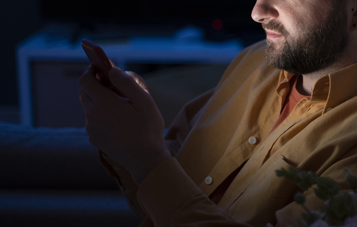 Šiuolaikinis Ponzis kalba rusiškai ir iš vieno žmogaus vidutiniškai išvilioja apie 2,6 tūkst. eurų