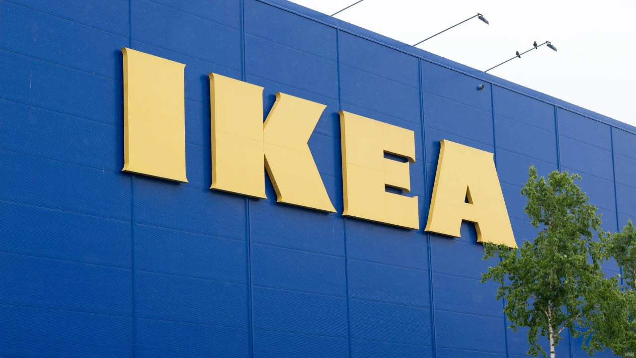 IKEA patiria vieną sunkiausių laikotarpių per daugiau nei 80 metų, žengs pokyčių keliu