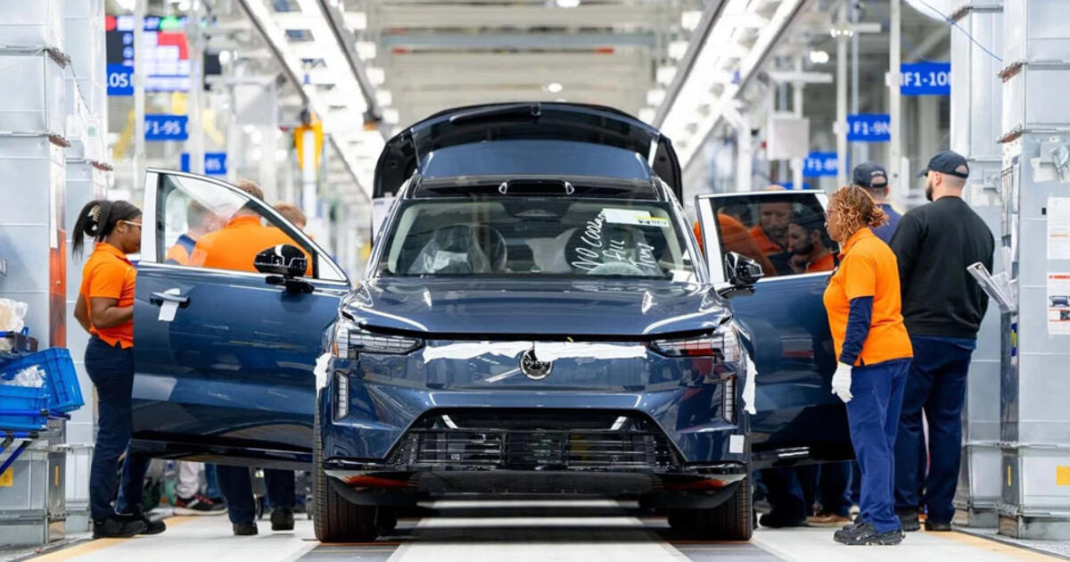 keturi rinkos modeliai, kurie pasižymi didesniu nuotoliu ir greitesniu įkrovimu