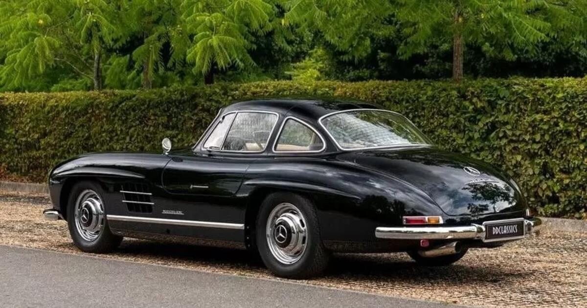 300 SL „Gullwing“- plieno sparnas, pakeitęs „Mercedes“
