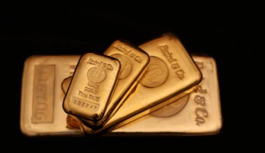 Pasaulio biržos: auksas – per žingsnelį nuo 5.000 USD
