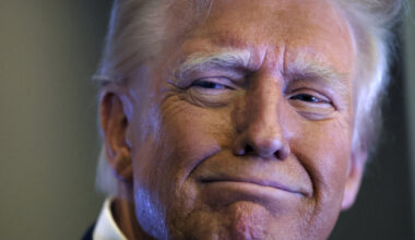 Kas slepiasi už naujų aukso kainos rekordų: atidžiai stebimas Trumpas | Verslas