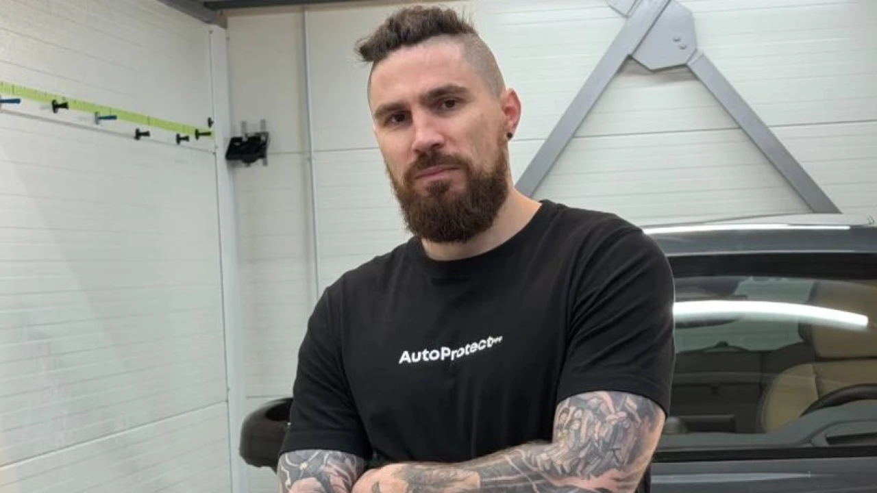 Apsauginė PPF plėvelė automobiliui: kas lemia kainą ir kodėl pigesnės alternatyvos neapsaugo