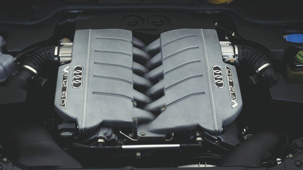 Audi A8 L 6.0 Quattro (nuotr. gamintojo)