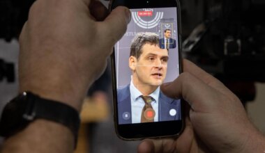 Apklausa: gyventojai labiausiai nepasitiki R. Žemaitaičiu, pasitiki – G. Nausėda