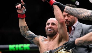 Volkanovskio meistriškumo pamoka Sidnėjuje: čempionas užtikrintai apgynė titulą prieš Lopesą