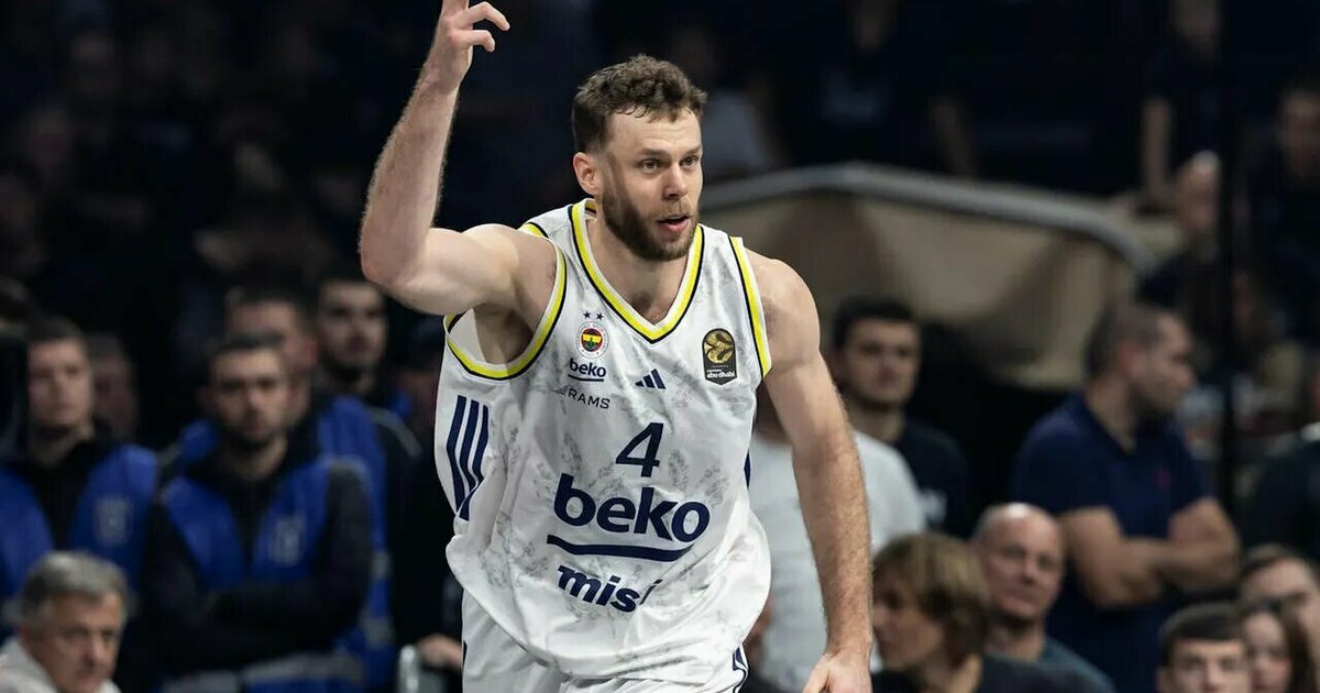 „Fenerbahče“ ruošiasi siūlyti naują sutartį italui