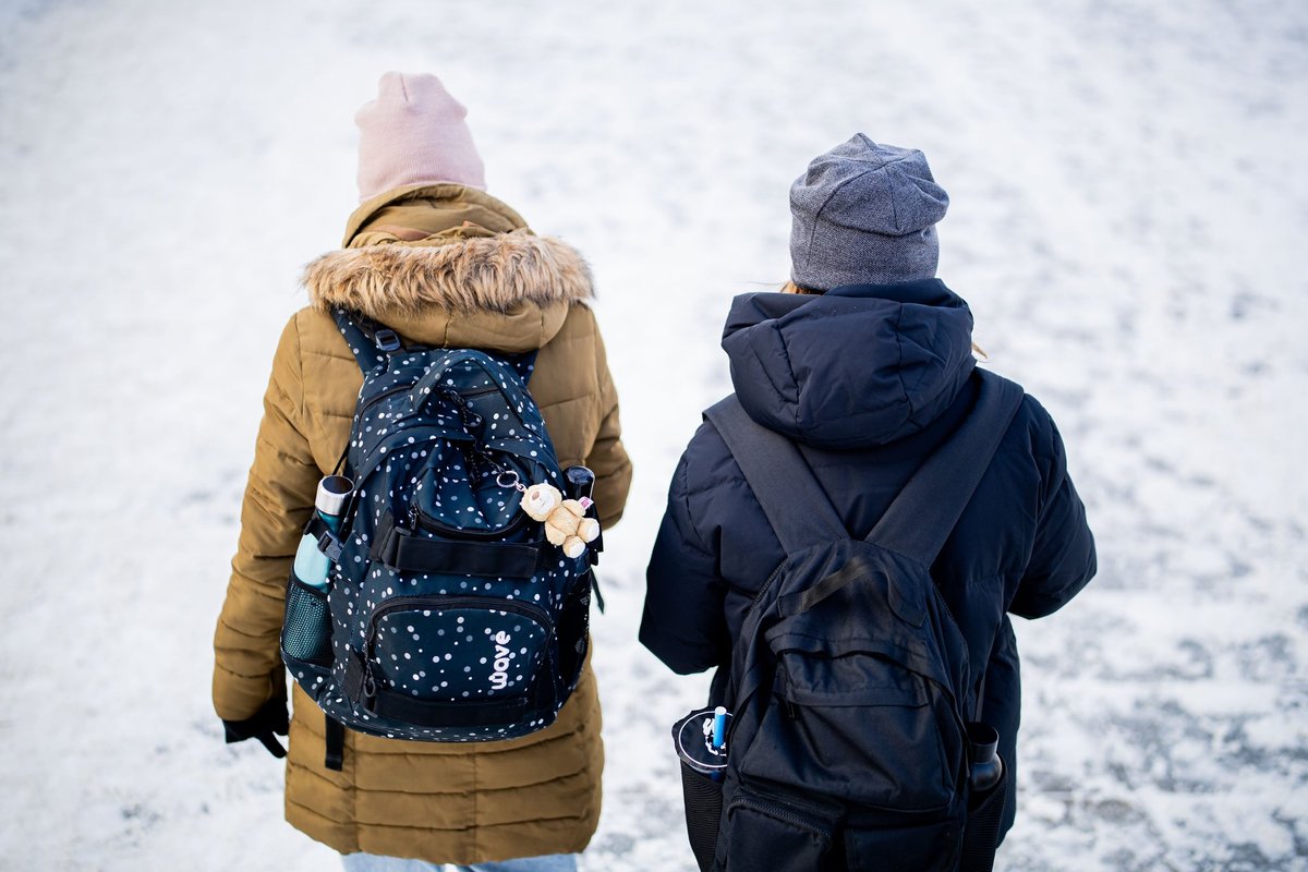 Kada vaikai gali likti namuose per šalčius: aiškios taisyklės tėvams