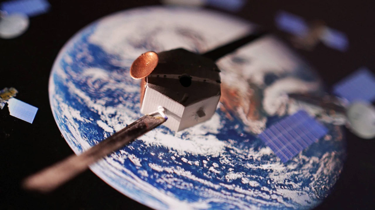 Du Rusijos kosminiai aparatai galimai perėmė svarbius Europos palydovus