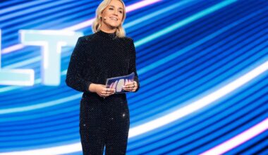 Gimtadienis – stebint tūkstančiams akių: „Eurovizijos“ scenoje skambėjo sveikinimai Eglei Kernagytei