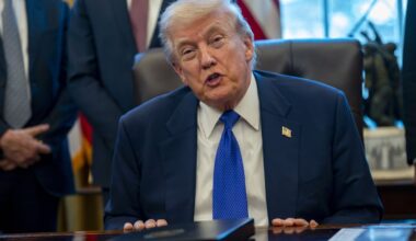 Po kelių mėnesių grasinimų Kubos prezidentas pasiuntė žinutę Trumpui - Delfi