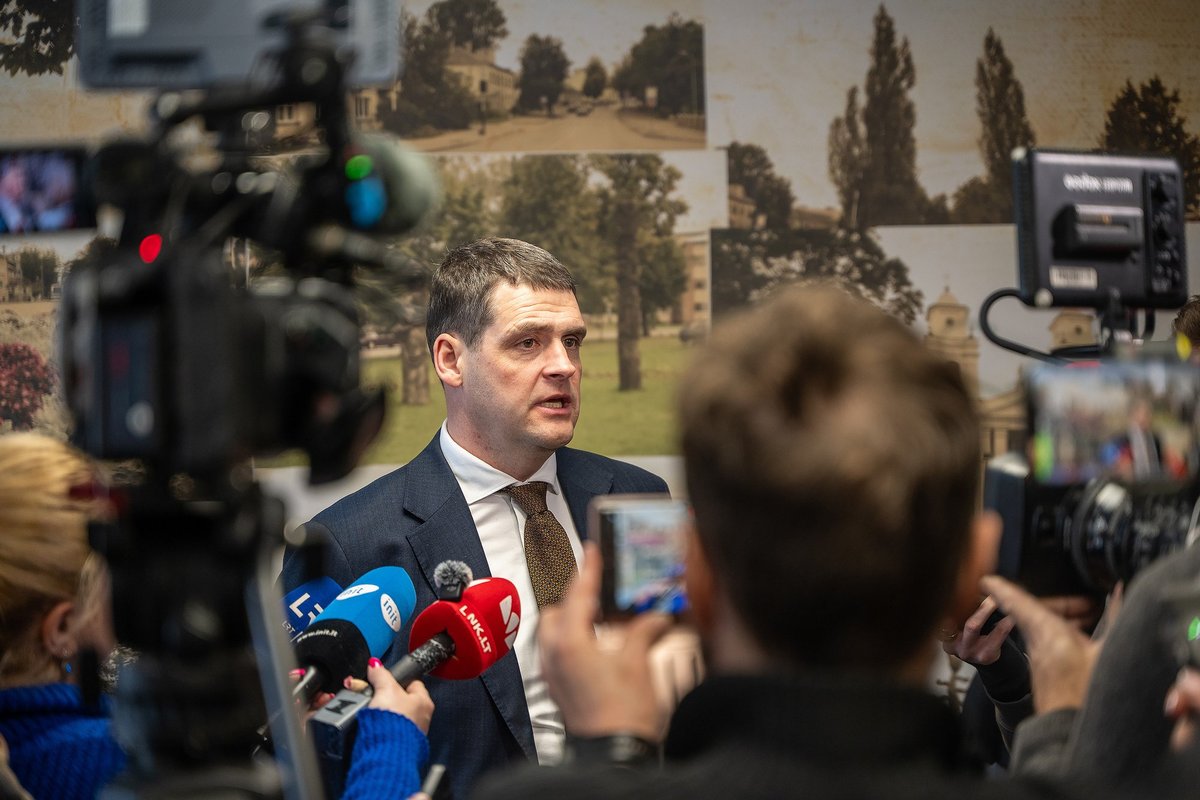 VSD apie Žemaitaičio ir Permino ryšius: įstatymas nesuteikia diskrecijos vertinti moralinių aspektų