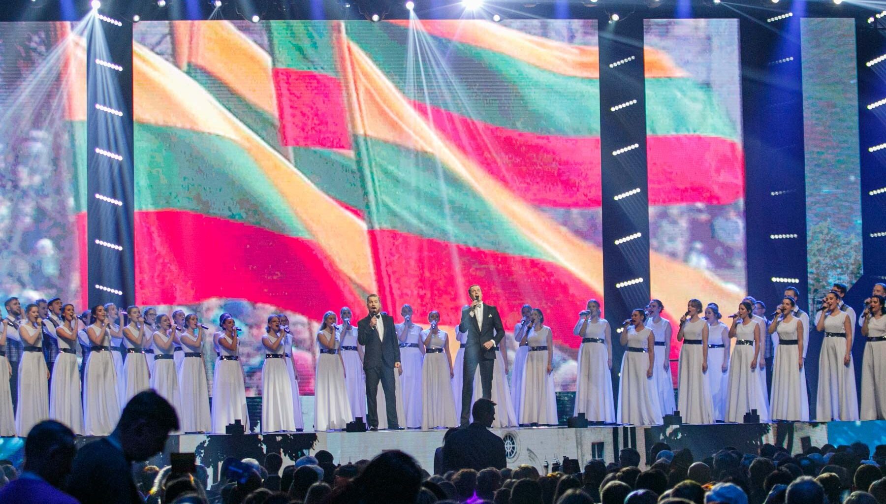 už daugiau nei 200 tūkst. eurų – scenos grandai, dirbtinis intelektas ir „Medžio“ instaliacija – Kas vyksta Kaune