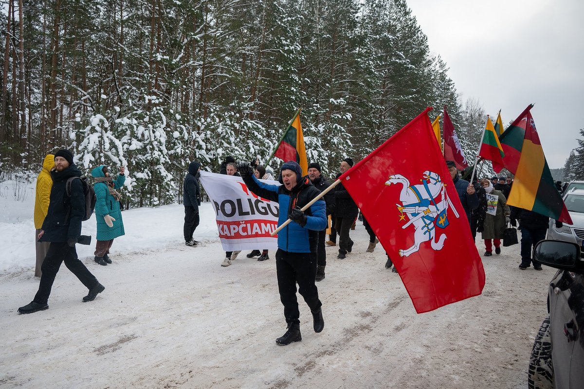 Bendruomenė reikalauja stabdyti Rūdninkų ir Kapčiamiesčio poligonų plėtrą lydinčius procesus