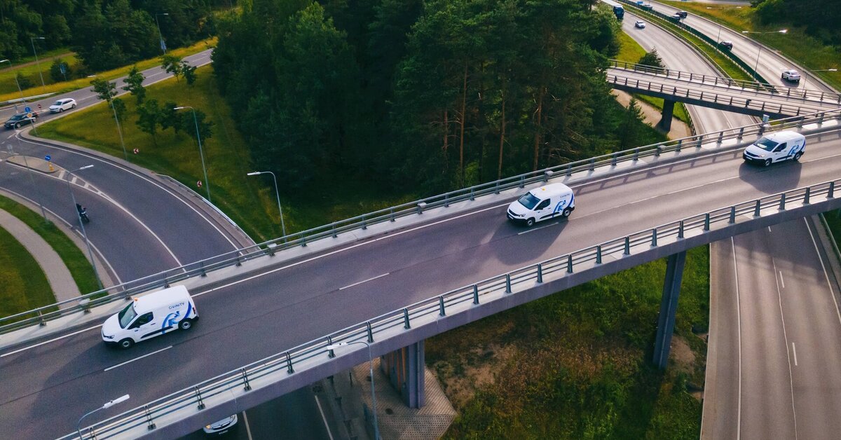 „Civinity“ skelbia iki 350 elektromobilių konkursą: vienas didžiausių autoparko „pažaliavimų“ Lietuvoje | Verslas