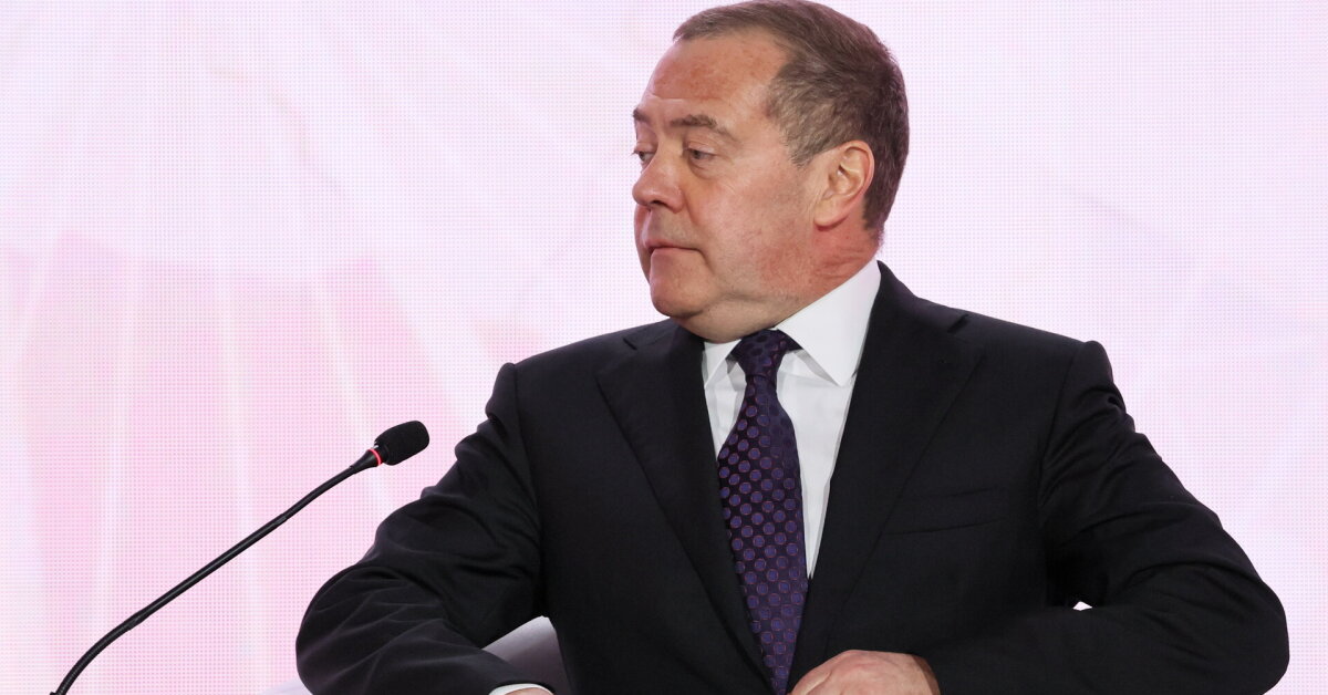 Medvedevas – apie „raudonąjį mygtuką“ ir NATO žlugimo scenarijų