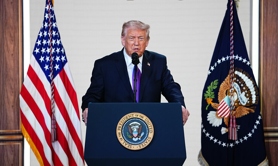 Donaldas Trumpas /  / Aaron Schwartz/POOL via CNP/INST