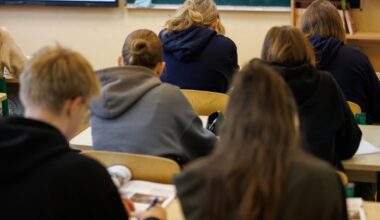 Žiniasklaida: Plungės pedagogui pareikšti įtarimai dėl pornografijos žiūrėjimo darbo vietoje