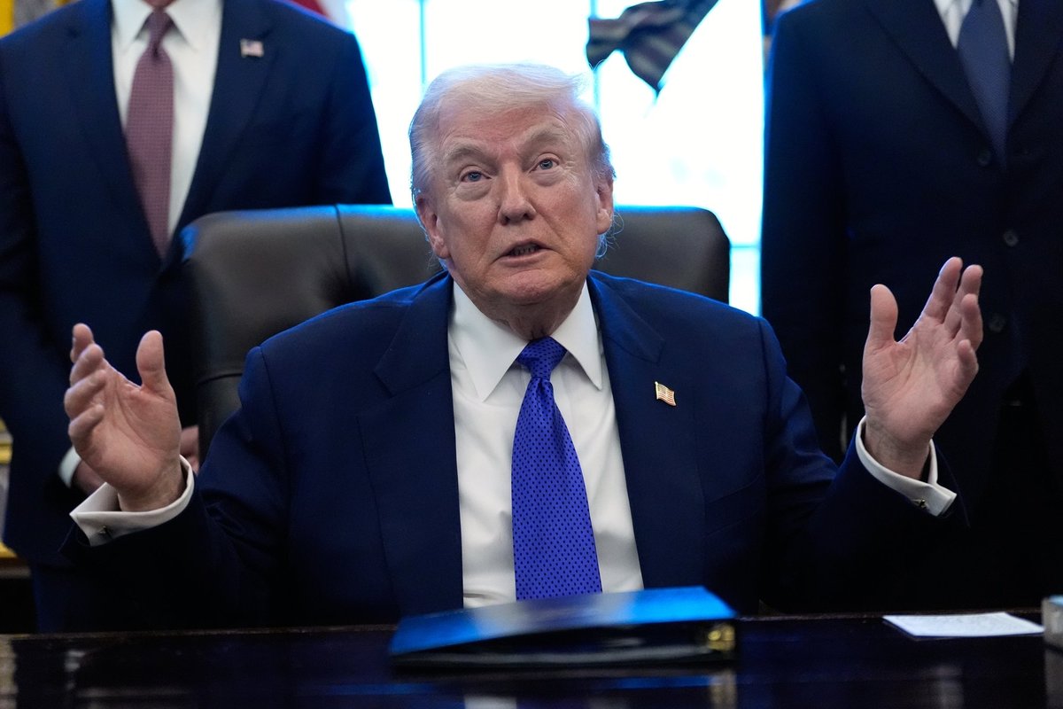 Trumpas paskelbė apie 12 mlrd. dolerių vertės JAV strateginio retųjų mineralų rezervo kūrimą