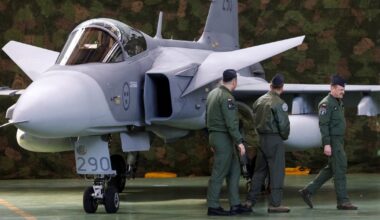 Nerami naktis Lenkijos pajėgoms: vėl fiksuoti objektai oro erdvėje