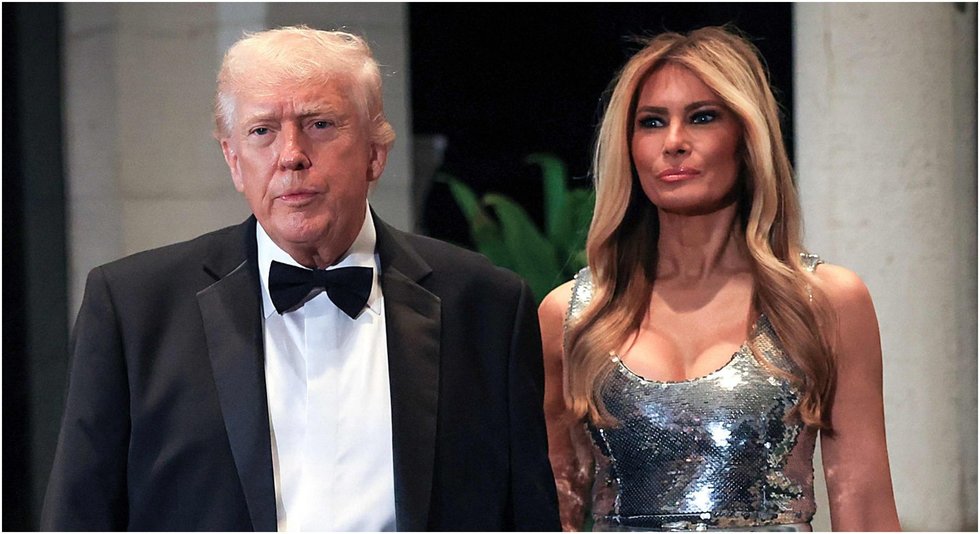 Donaldas Trumpas ir Melania Trump naujametiniame vakarėlyje (nuotr. SCANPIX)