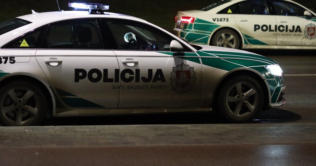 „Tu nebeišsidirbinėk iš policijos, pats gi vairavai“ – žmona neišlaikė liežuvio ir kirto vyrui