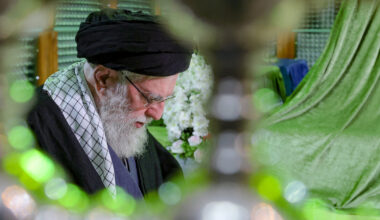 Ali Khamenei perspėja apie „regioninį karą“, jei JAV užpuls Iraną