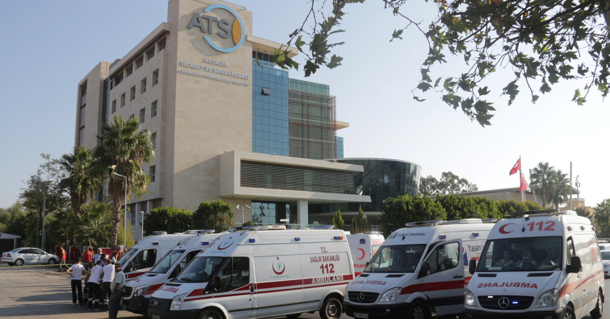 Tragedija Turkijoje: autobuso avarija nusinešė aštuonių žmonių gyvybes, 26 sužeisti