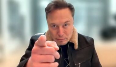 Viskas keičiasi: „Tesla“ priėmė sprendimą, kuris užveria duris legendiniams modeliams