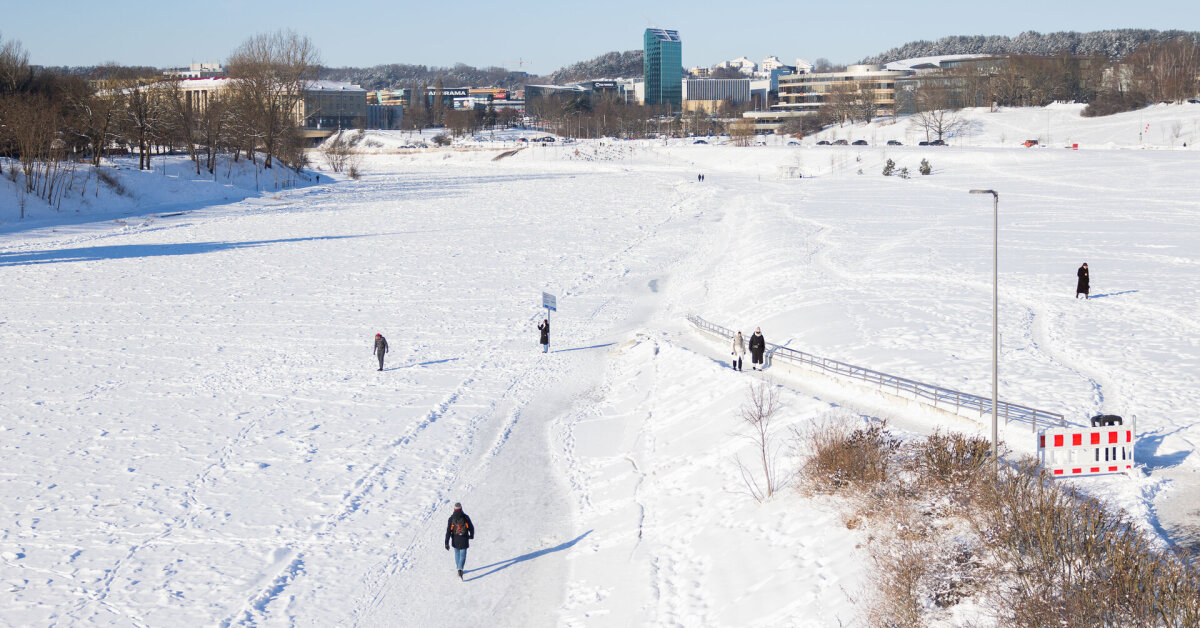 Įspėja pramogų ant Neries ledo mėgėjus: „Tai labai pavojinga“