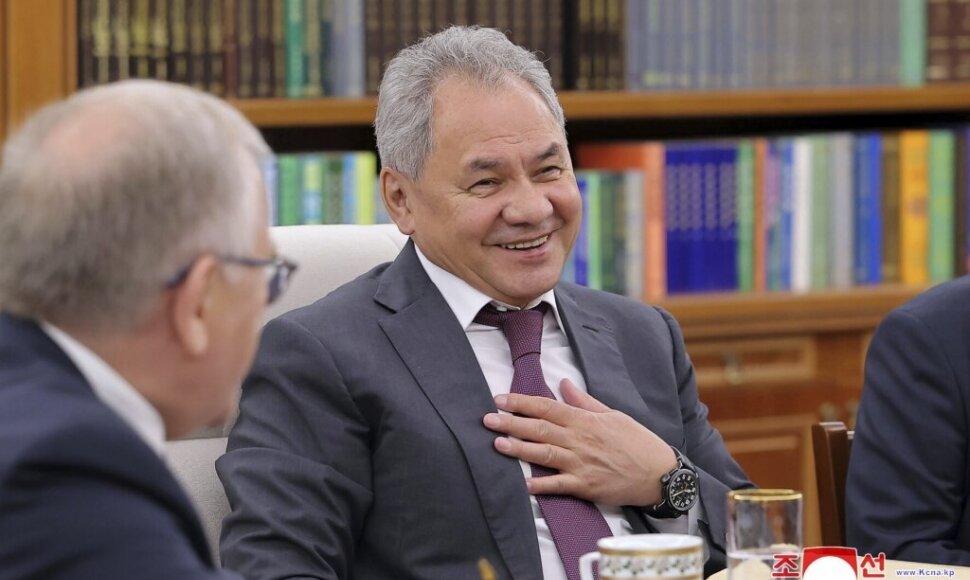 Sergejus Šoigu Šiaurės Korėjoje /  / AP