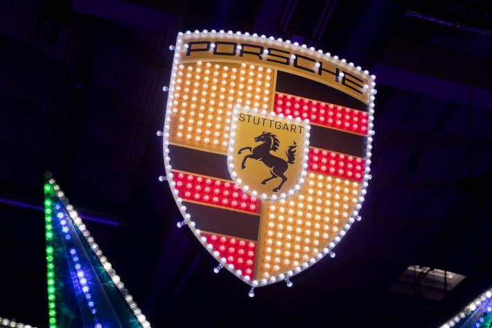 „Porsche“ uždarys tris padalinius, atleis 500 darbuotojų