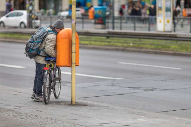 Die Folgen der massiven Sozialkürzungen werden immer spürbarer – Bernd Riexinger hofft als Gegengewicht auf viele lokale Bündnisse.