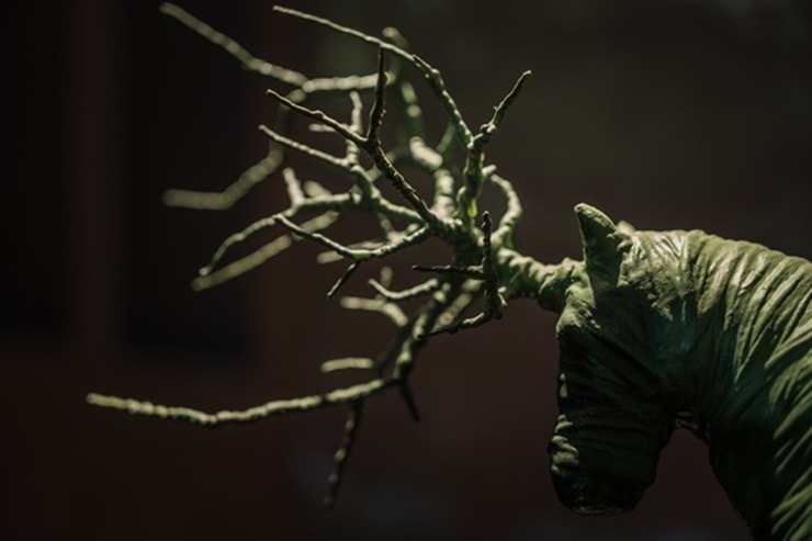 Liepājas muzejā skatāma tēlnieka Egona Peršēvica personālizstāde «Mīti un Pasakas» - Foto