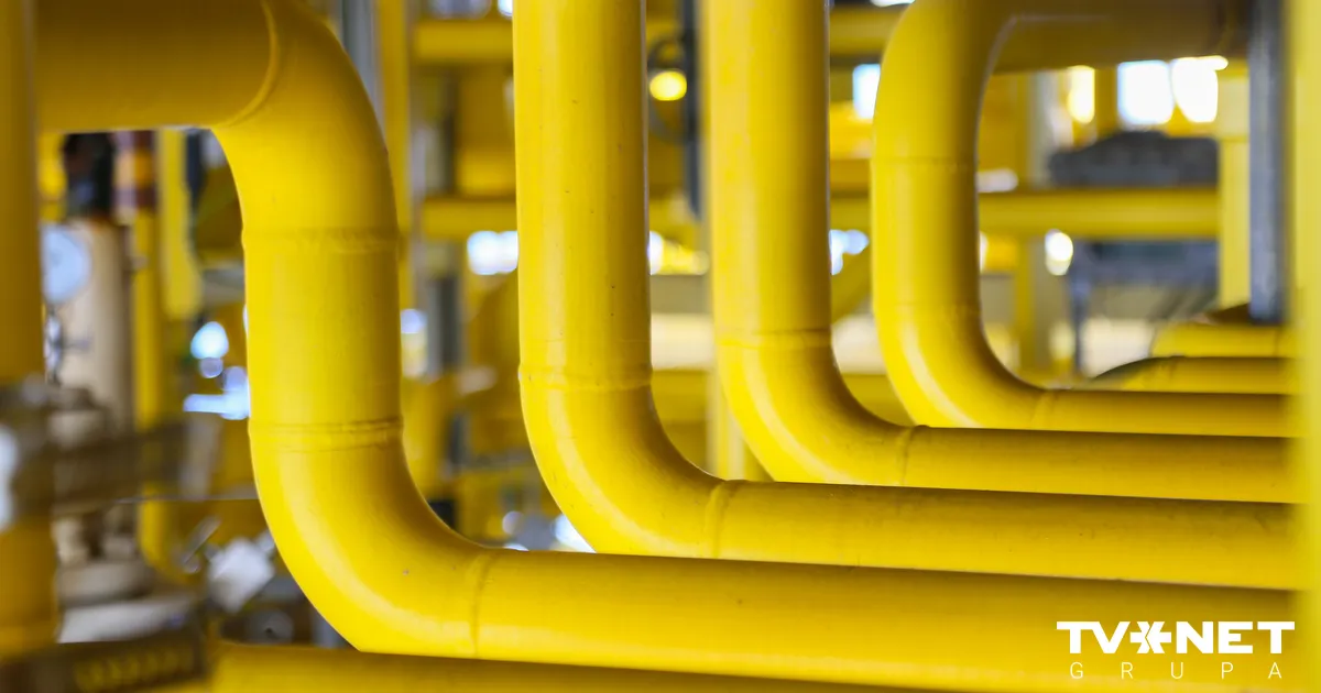 Bulgārija paziņo, ka ir gatava apturēt Krievijas gāzes tranzītu uz Ungāriju un Slovākiju