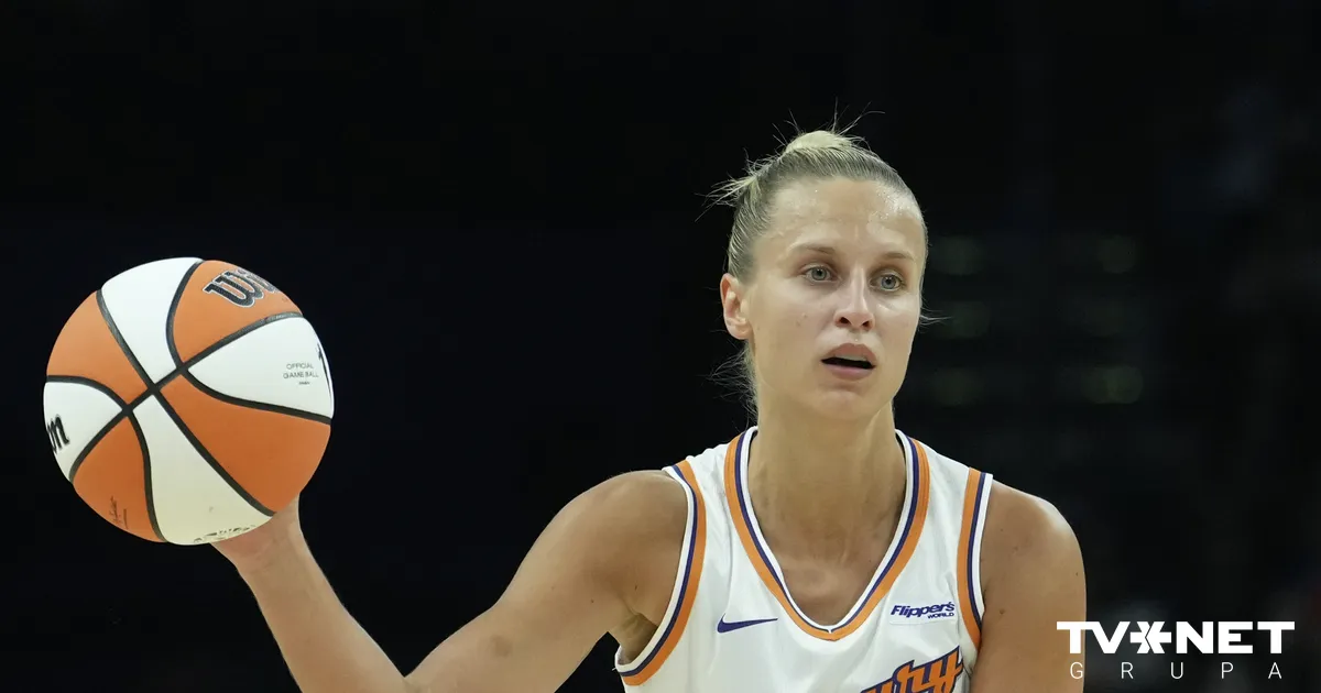 VIDEO ⟩ Laksas pārstāvētā "Mercury" nonāk vadībā WNBA pusfināla sērijā