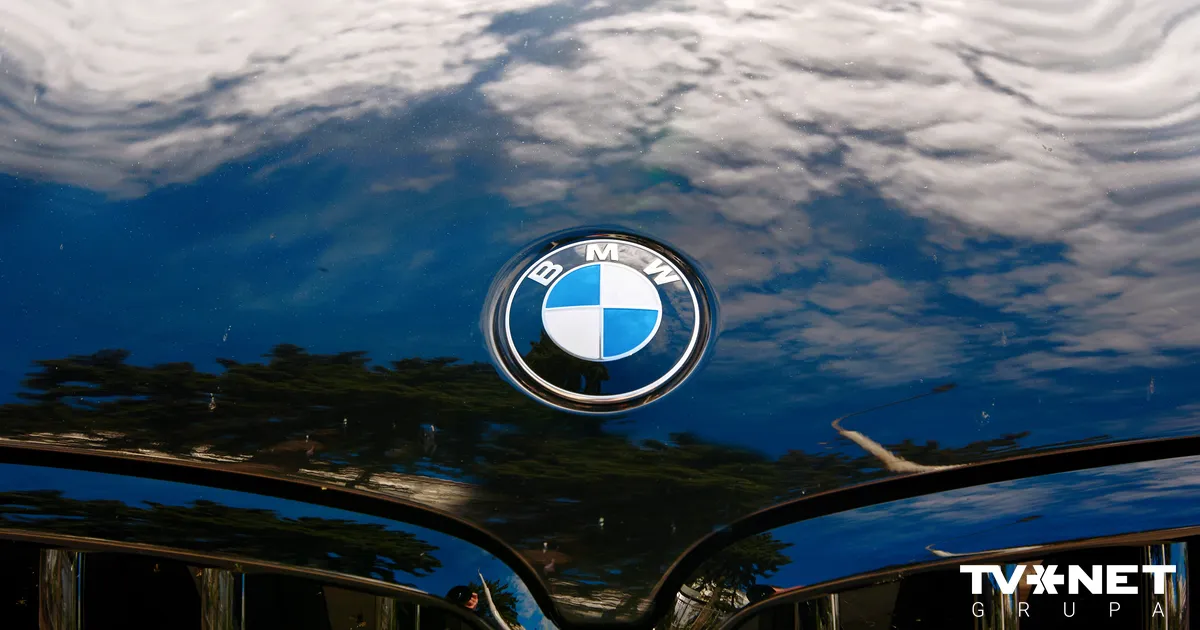 BMW pasaulē atsauc simtiem tūkstošu automobiļu