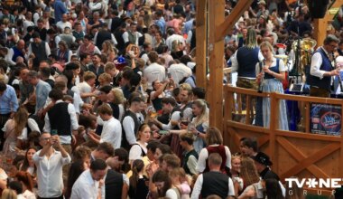 "Oktoberfest" pirmo dienu pārsteidz vēl nepieredzēts karstums