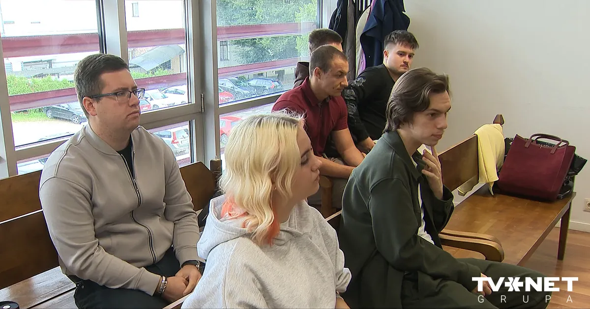 Par vērienīgu preču pārdošanu Krievijas armijai apsūdz vairākus jauniešus