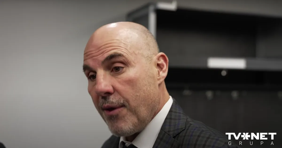 Jaunais "Flyers" treneris slavē Ābolu pēc spilgtā snieguma