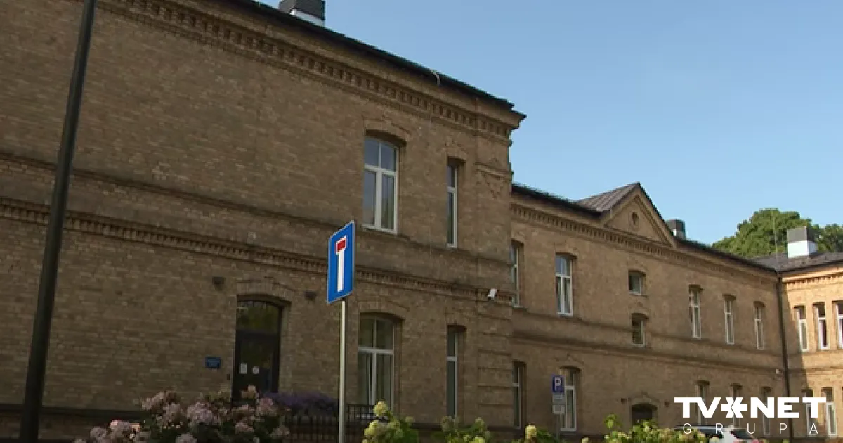 VIDEO ⟩ Pēc vecāku iesnieguma pārbaudīs Latvijas psihoneiroloģisko slimnīcu attieksmi pret pacientu