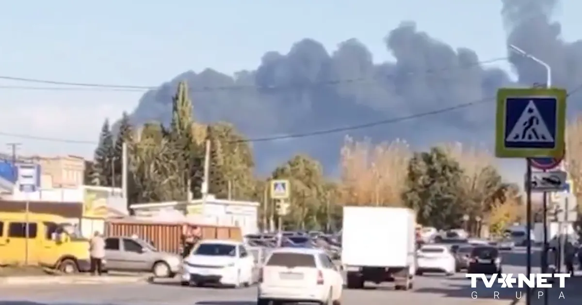 VIDEO ⟩ Ukrainas droni atkal uzbrukuši vienai no lielākajām naftas pārstrādes rūpnīcām Krievijā