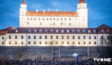 Slovākijas parlaments groza konstitūciju, ierobežojot LGBT kopienas tiesības