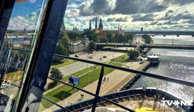 Rīgā sagaidīts šīs sezonas simttūkstošais kruīza kuģa pasažieris