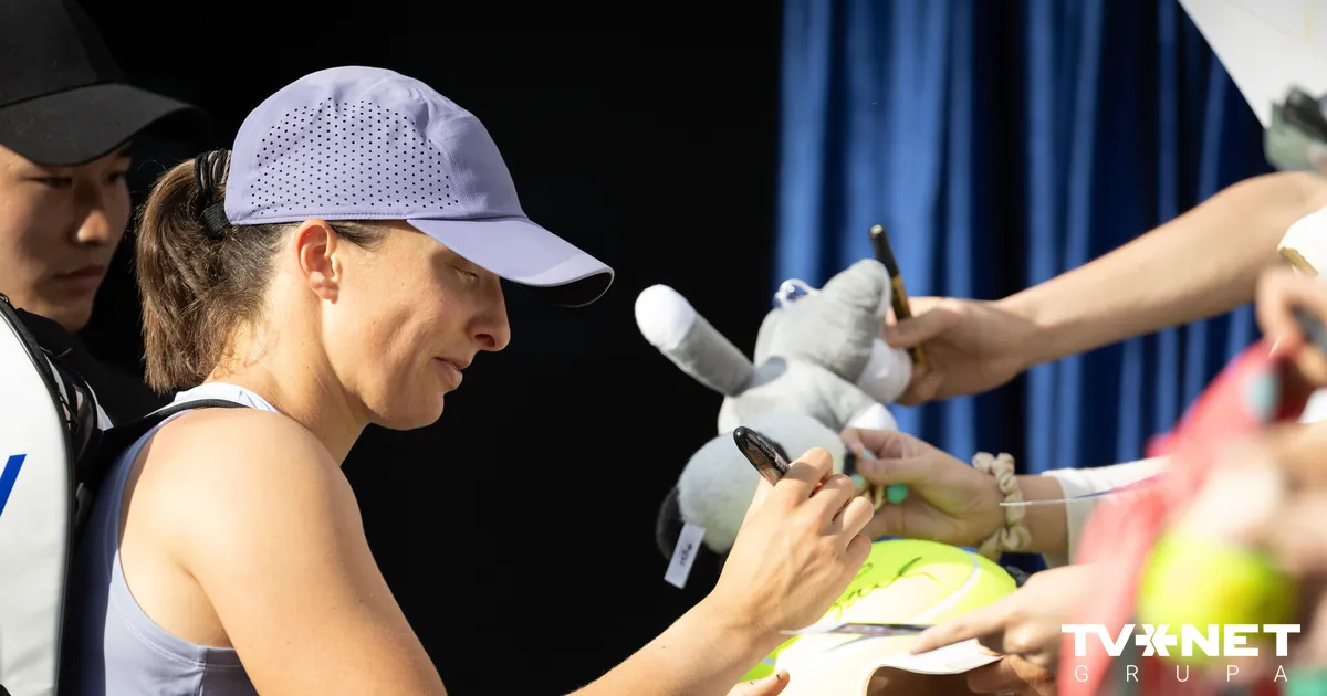 Polijas tenisa zvaigzne Švjonteka kritizē WTA kalendāru