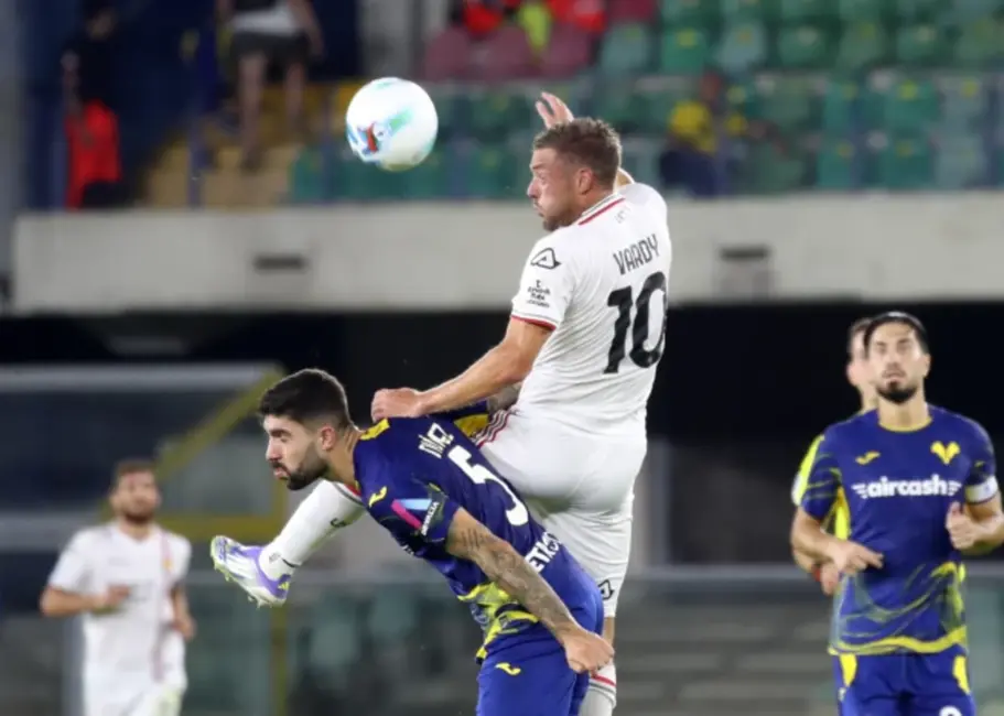 Džeimijs Vārdijs A sērijā: Premjerlīgas čempions debitē "Cremonese" rindās