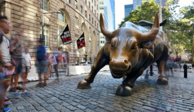 Akciju cenas ASV un Eiropas biržās pieaug