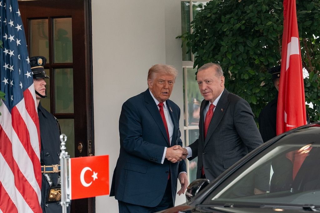 Tramps: Turcijai jābeidz pirkt Krievijas nafta - Dienas Bizness